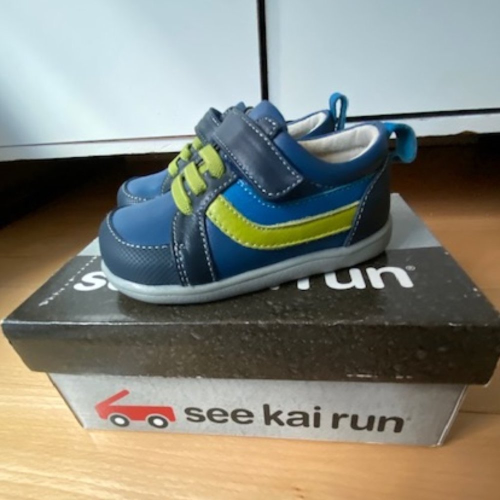 NEW See Kai Run Toddler Leather Velcro Sneakers